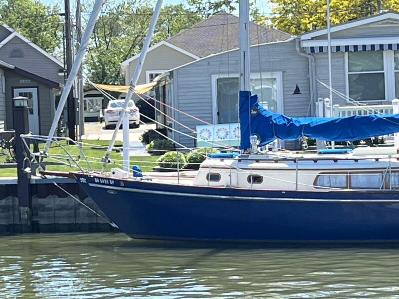 1978 Cheoy Lee Offshore 33