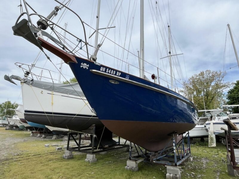 1978 Cheoy Lee Offshore 33