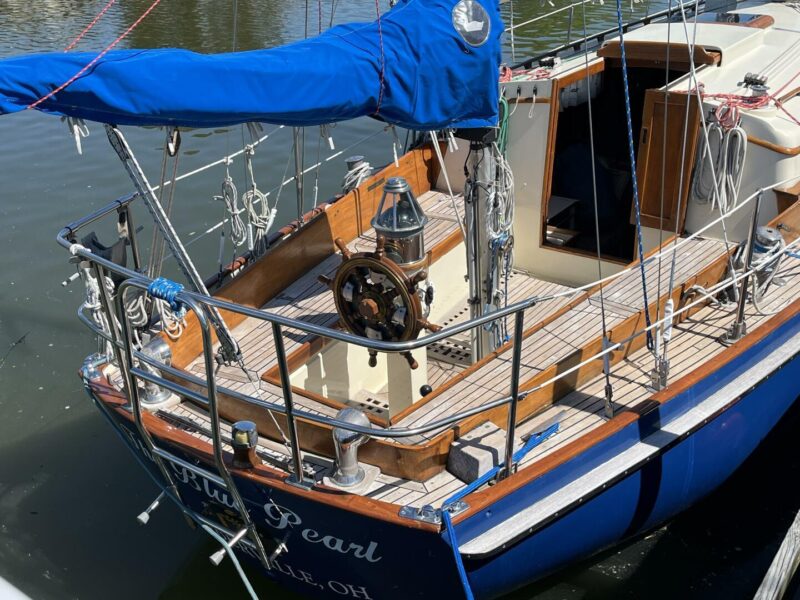 1978 Cheoy Lee Offshore 33