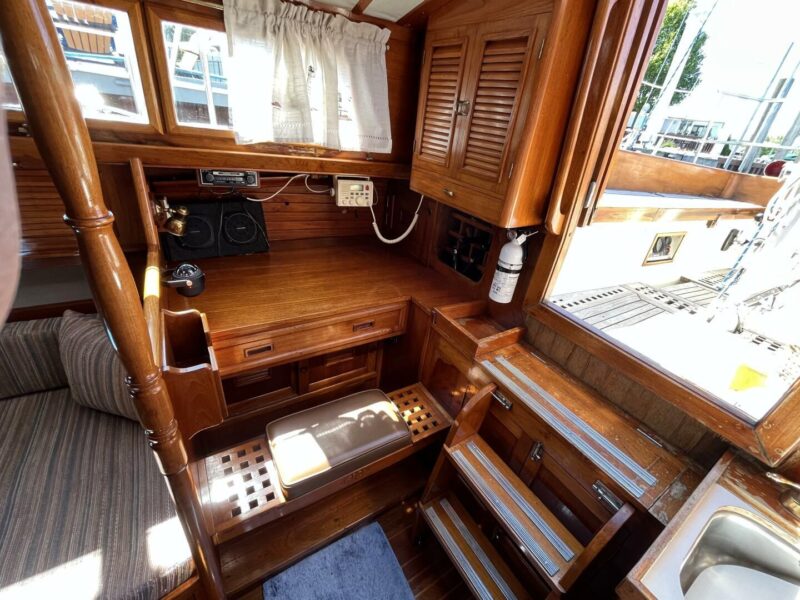 1978 Cheoy Lee Offshore 33