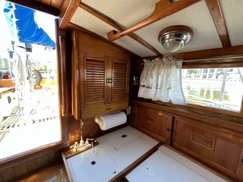 1978 Cheoy Lee Offshore 33