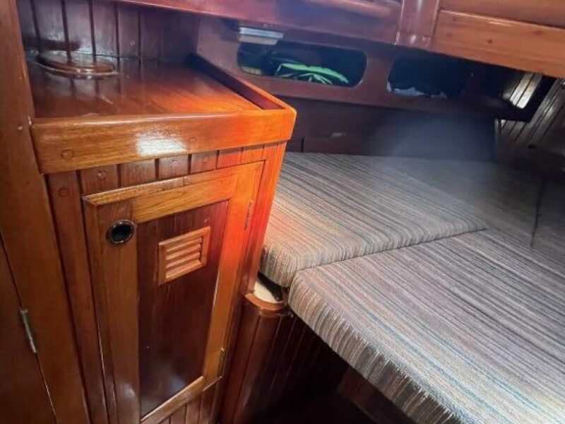1978 Cheoy Lee Offshore 33