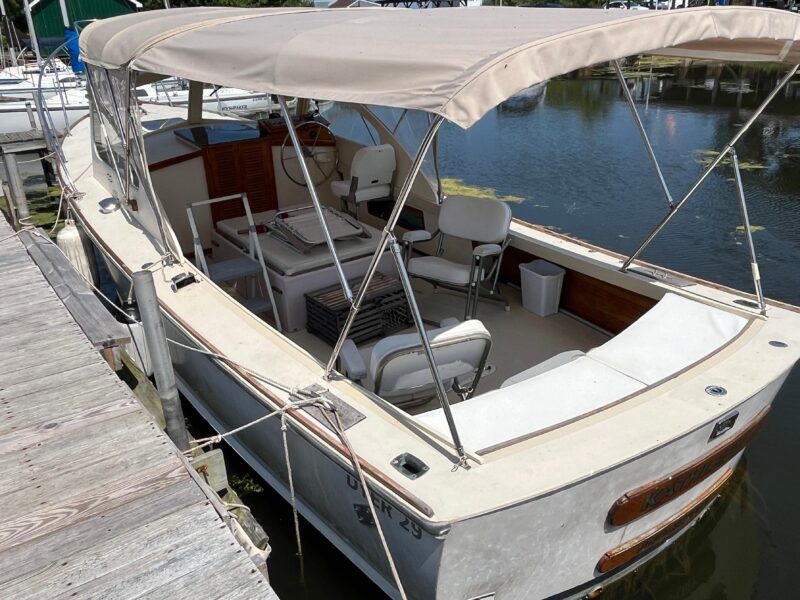 1981 Dyer Dyer 29 Flush Deck/Bass Boat