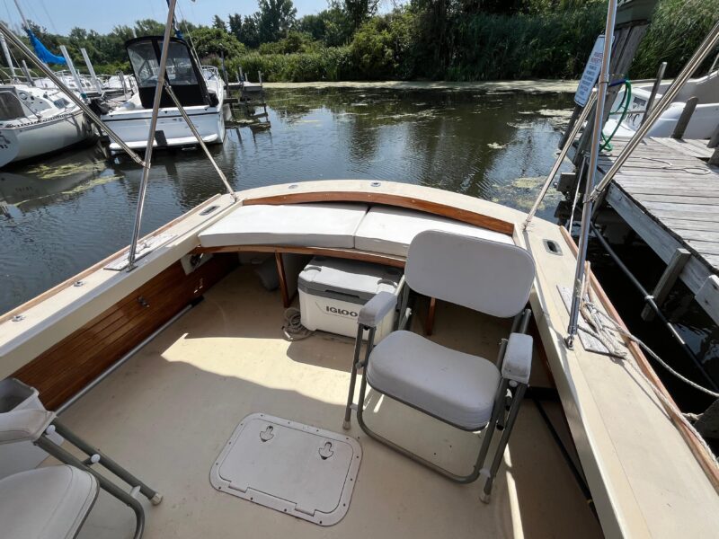 1981 Dyer Dyer 29 Flush Deck/Bass Boat