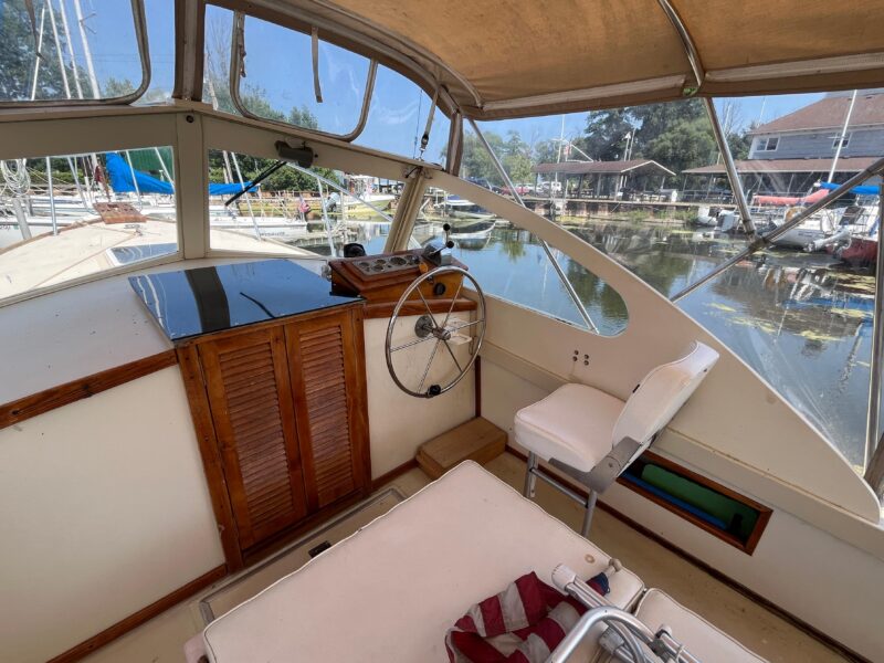 1981 Dyer Dyer 29 Flush Deck/Bass Boat
