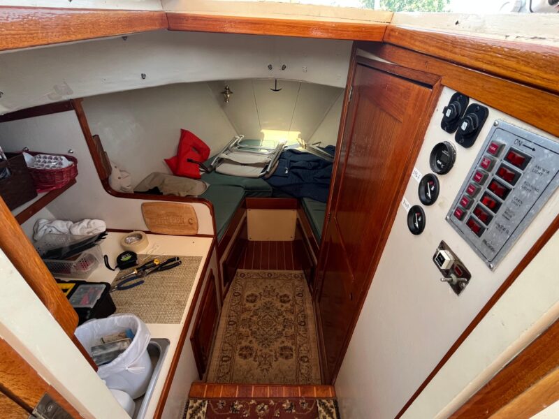 1981 Dyer Dyer 29 Flush Deck/Bass Boat