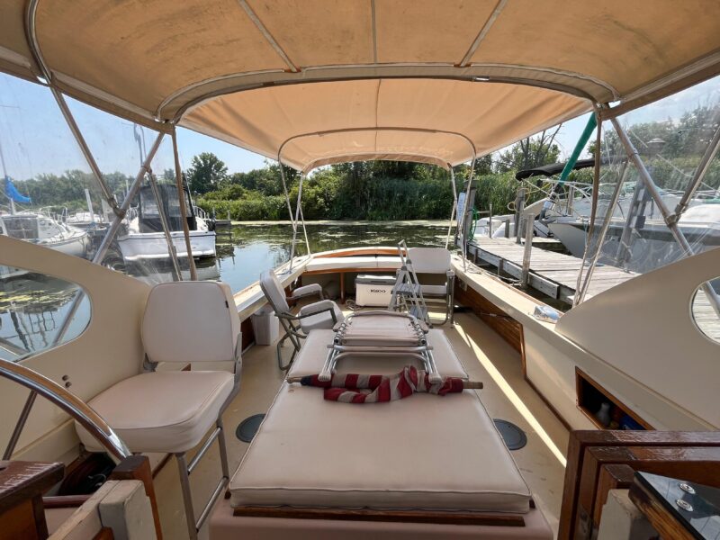 1981 Dyer Dyer 29 Flush Deck/Bass Boat