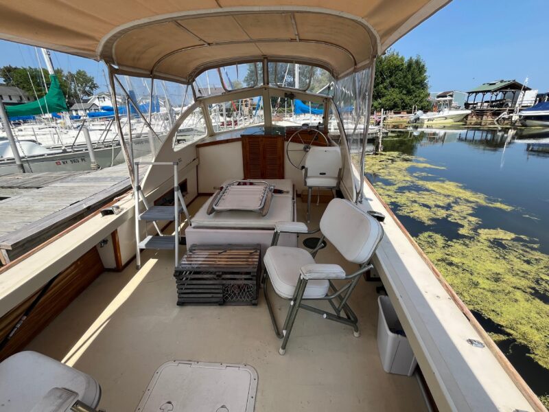 1981 Dyer Dyer 29 Flush Deck/Bass Boat