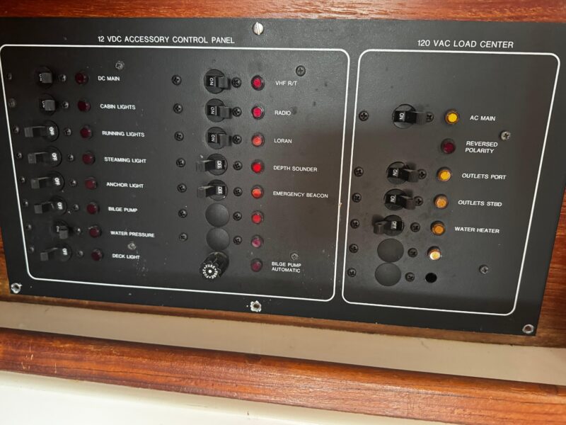 1984 Hunter 37