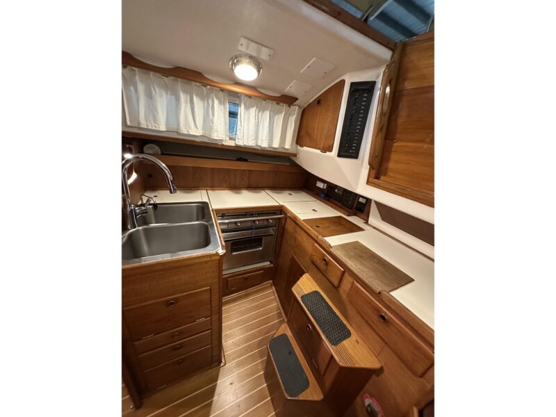 1984 Sabre 34