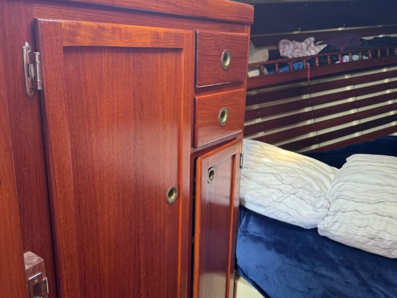 1985 Bayfield 32