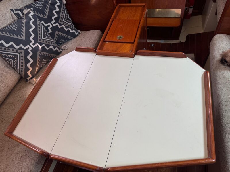 1985 Bayfield 32