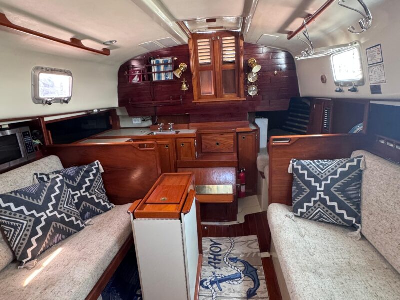 1985 Bayfield 32