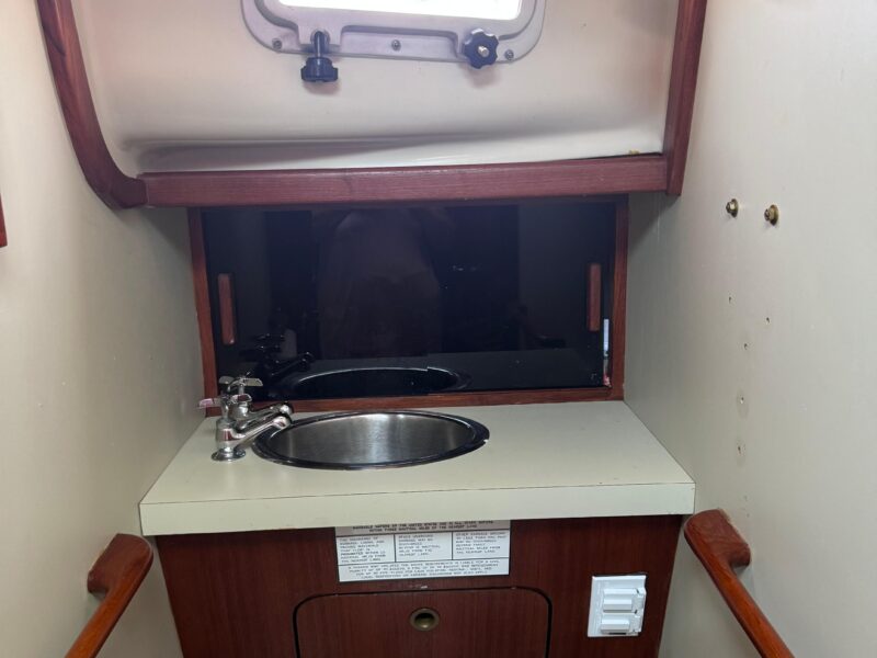 1985 Bayfield 32