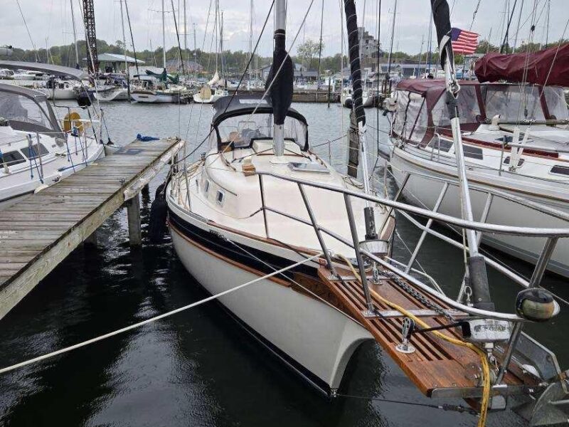 1985 Bayfield 32