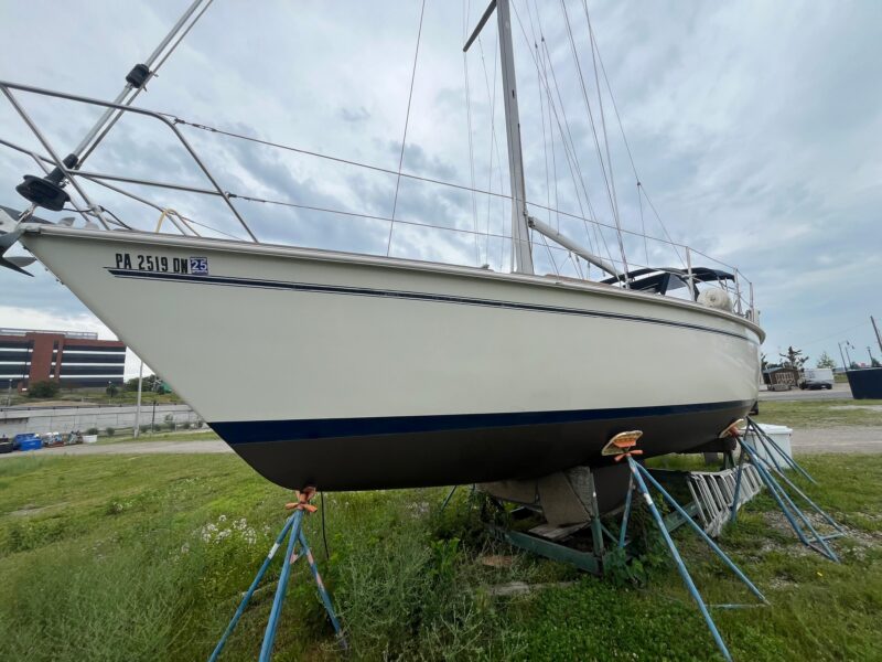 1986 Pearson 33-2