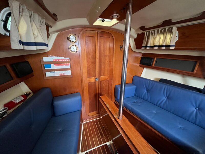 1986 Pearson 33-2