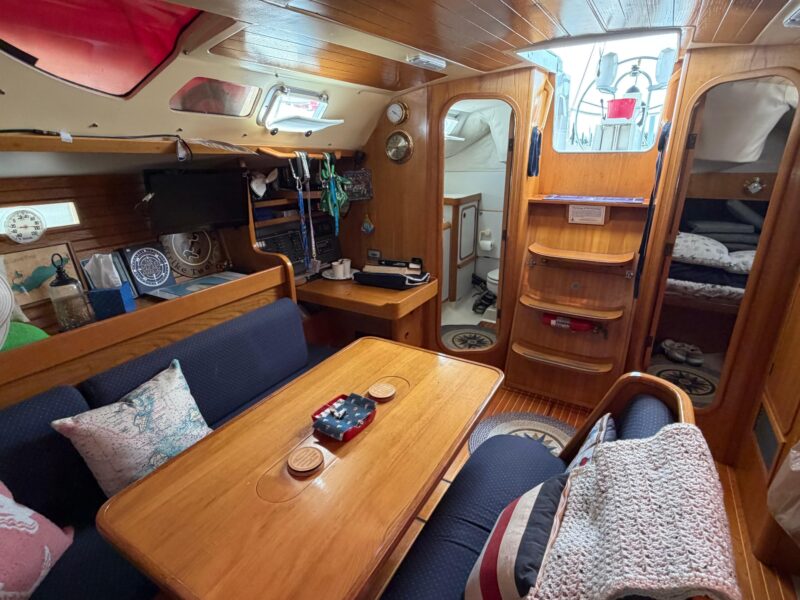 1988 Beneteau Oceanis 390