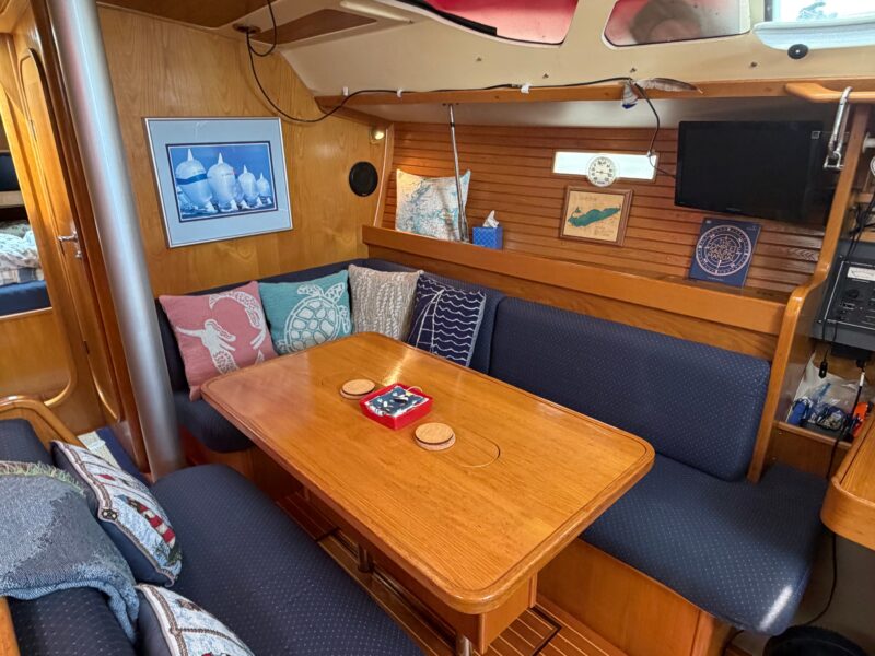 1988 Beneteau Oceanis 390