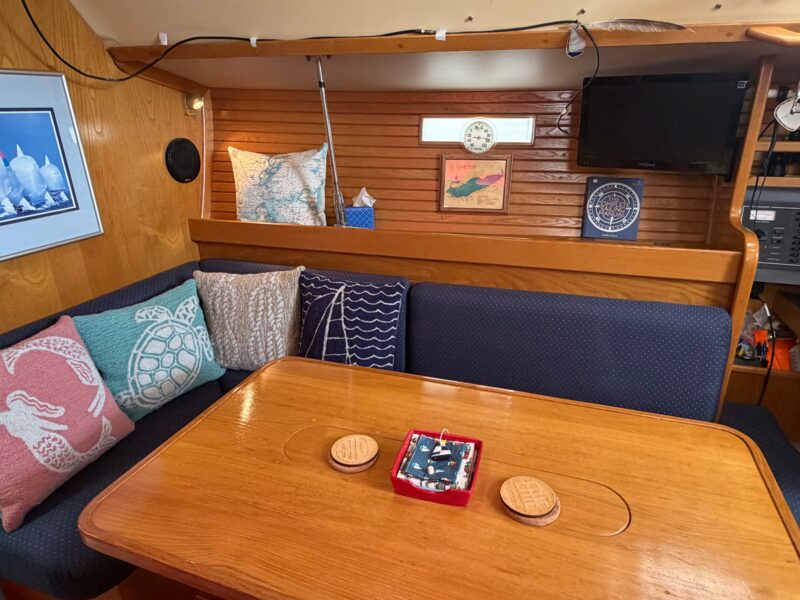 1988 Beneteau Oceanis 390