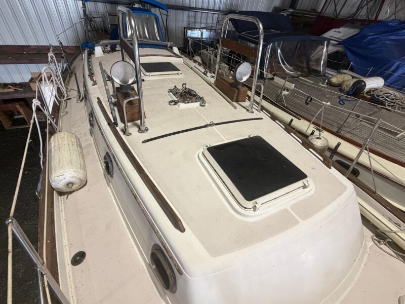 1988 Pacific Seacraft Crealock 37
