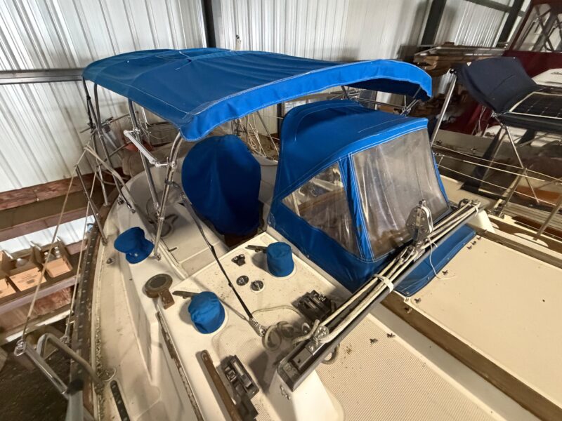 1988 Pacific Seacraft Crealock 37