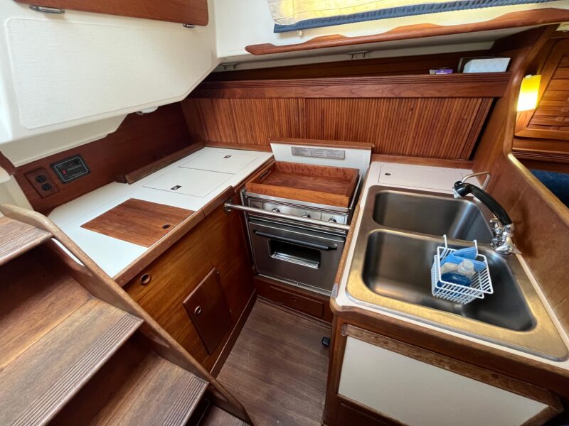 1988 Sabre 34 MK II