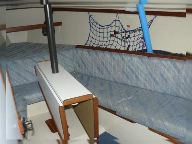 1990 Catalina Capri 26