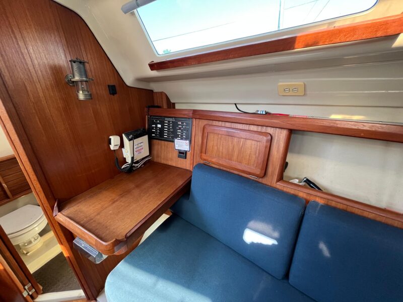 1992 Hunter 30