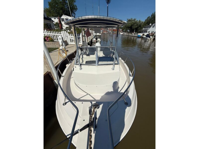 1993 Aquasport 225 Explorer