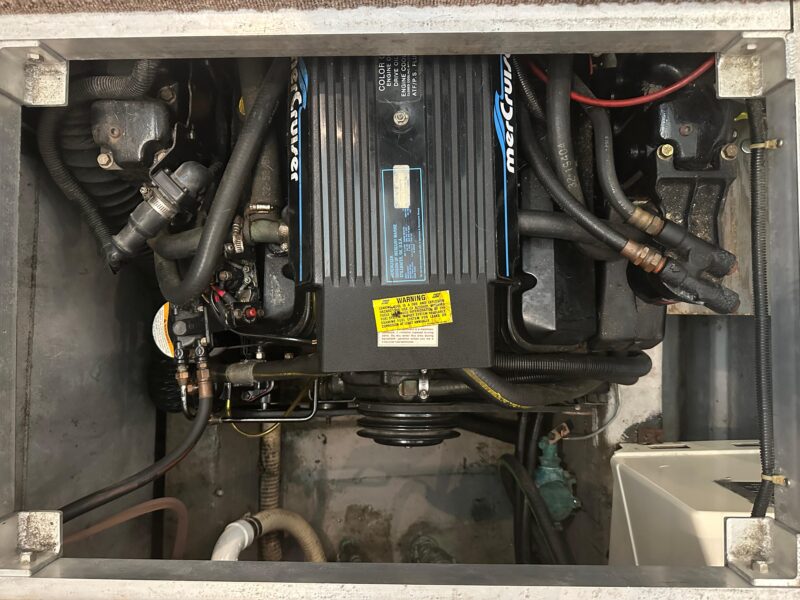 1993 Carver 350 Aft Cabin Motor Yacht