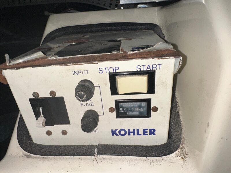 1993 Carver 350 Aft Cabin Motor Yacht
