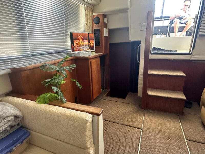 1993 Carver 350 Aft Cabin Motor Yacht