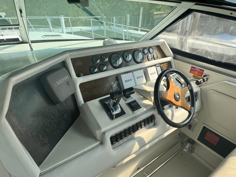 1995 Sea Ray 370 Express Cruiser