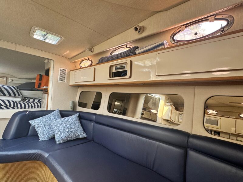 1995 Sea Ray 370 Express Cruiser