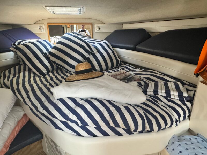 1995 Sea Ray 370 Express Cruiser
