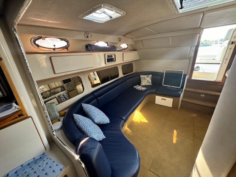 1995 Sea Ray 370 Express Cruiser