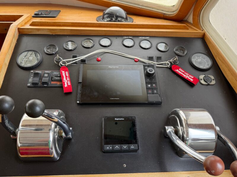1998 Sabreline 36 Fast Trawler