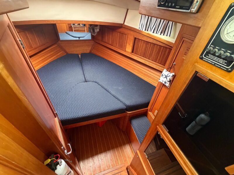 1998 Sabreline 36 Fast Trawler