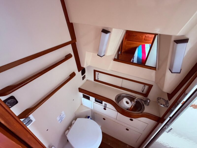 1998 Sabreline 36 Fast Trawler