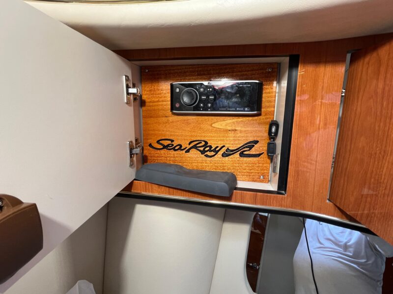1999 Sea Ray Sundancer 400