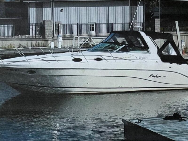2000 Rinker Fiesta Vee 340
