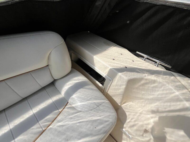 2000 Rinker Fiesta Vee 340