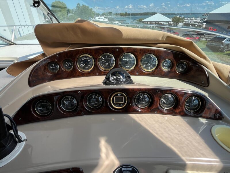 2000 Rinker Fiesta Vee 340