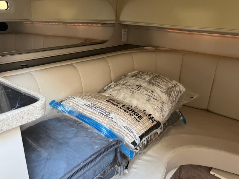 2000 Rinker Fiesta Vee 340
