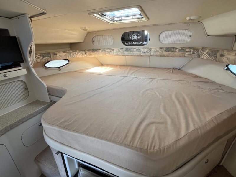 2000 Rinker Fiesta Vee 340