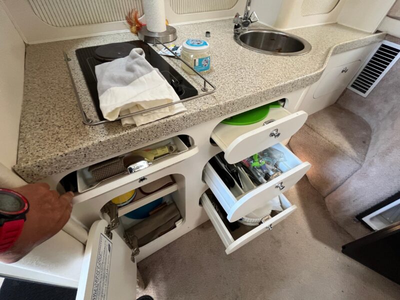 2000 Rinker Fiesta Vee 340