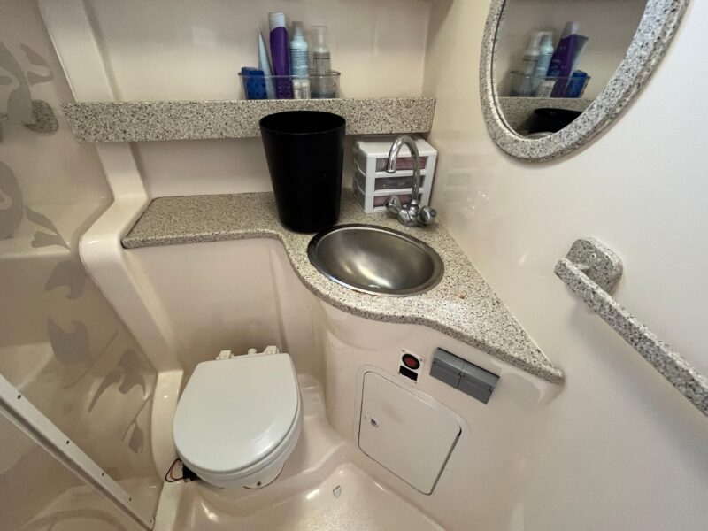 2000 Rinker Fiesta Vee 340