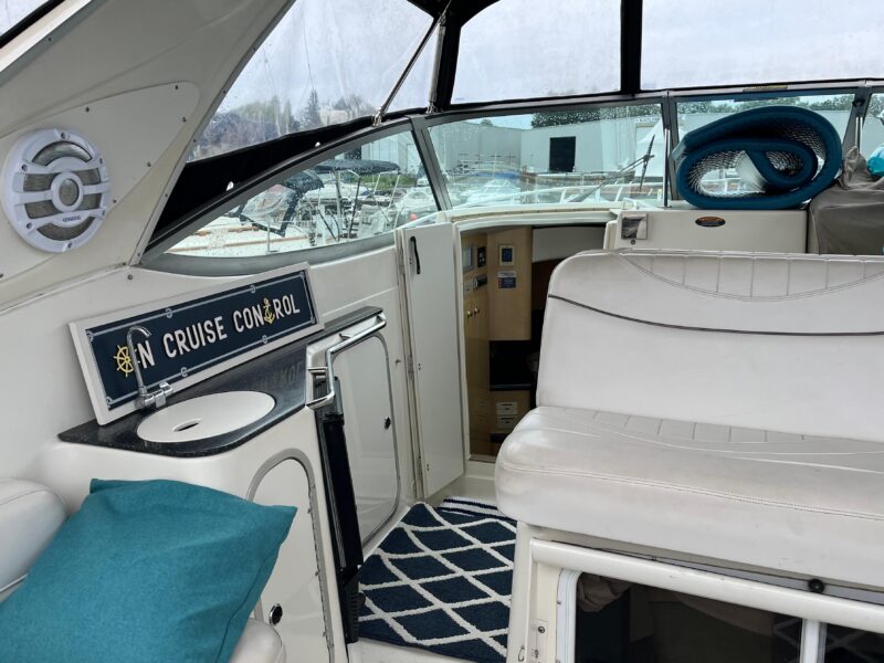 2001 Maxum 3300 SCR
