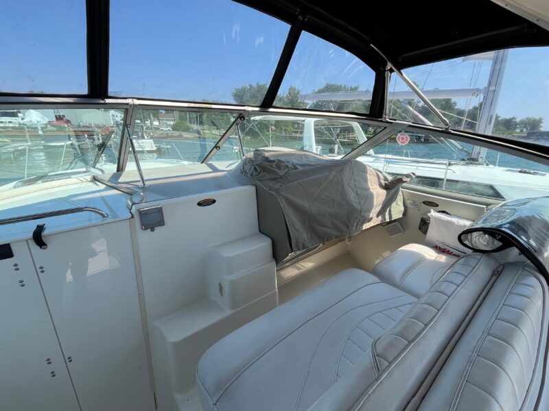 2001 Maxum 3300 SCR